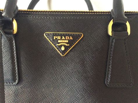 borse prada vecchie collezioni|prada purses for sale.